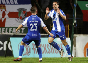 BOYLE Sports Premiership Glentoran vs Coleraine