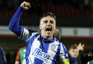 BOYLE Sports Premiership Glentoran vs Coleraine
