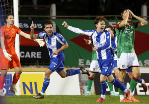 BOYLE Sports Premiership Glentoran vs Coleraine