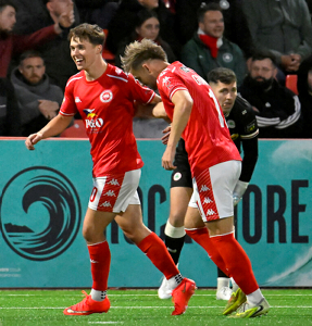 BOYLE Sports Premiership Larne vs Cliftonville