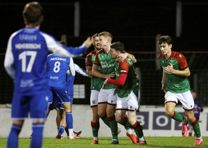 BOYLE Sports Premiership Glentoran vs Coleraine